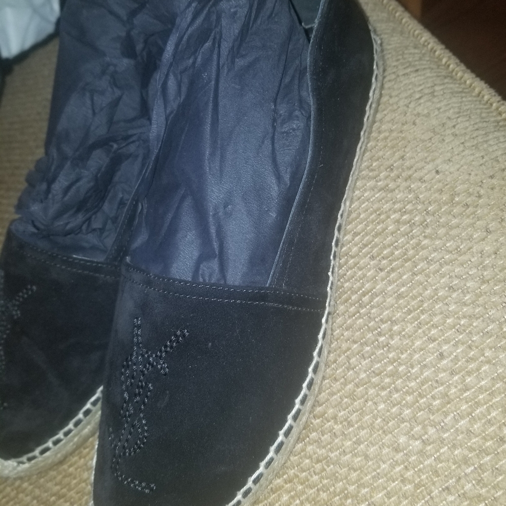 Saint Laurent slides size 7 5